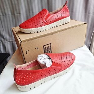 NWT and Original Packaging Street "Fresh" Women's Slip-On Sneakers